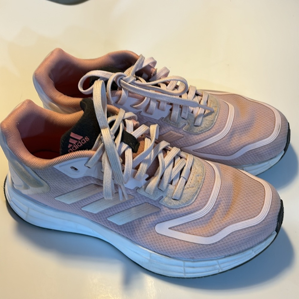 Adidas women’s sneakers pink size 7 - Picture 3 of 7
